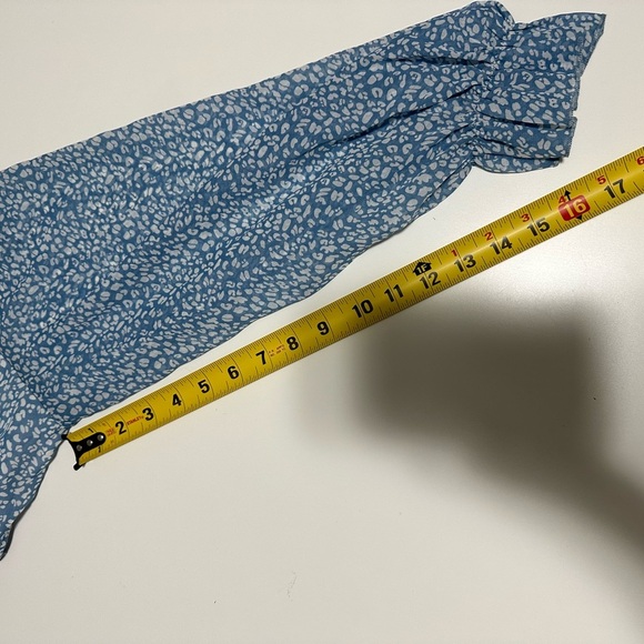 blue and white peasant dress Size Medium - Picture 4 of 6